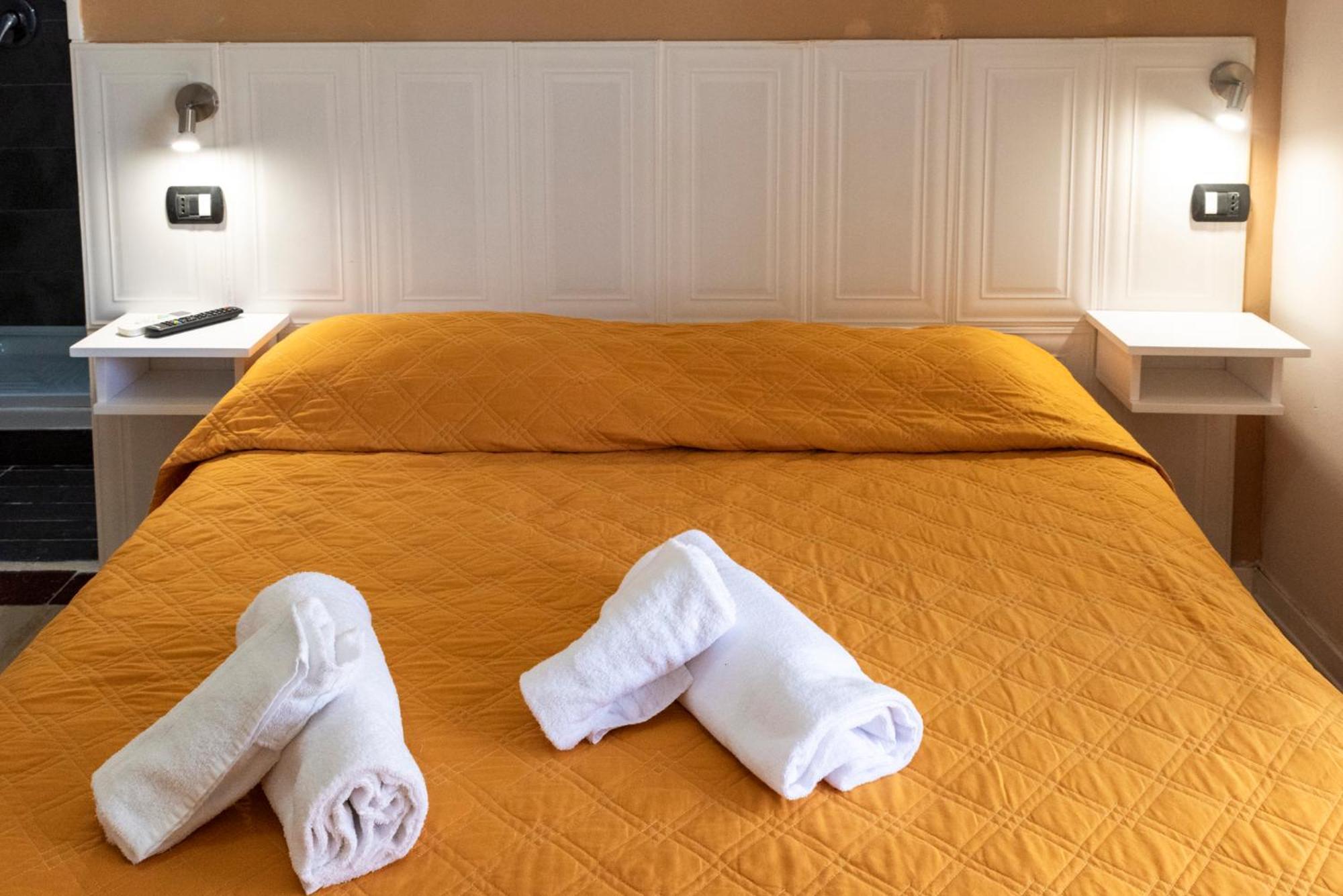 Solaris Paestum Bed and Breakfast Buitenkant foto