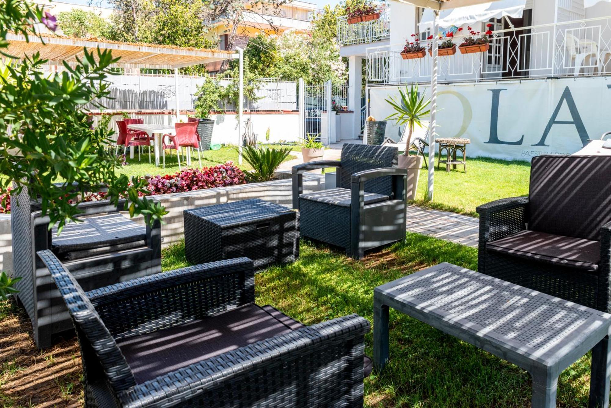 Solaris Paestum Bed and Breakfast Buitenkant foto